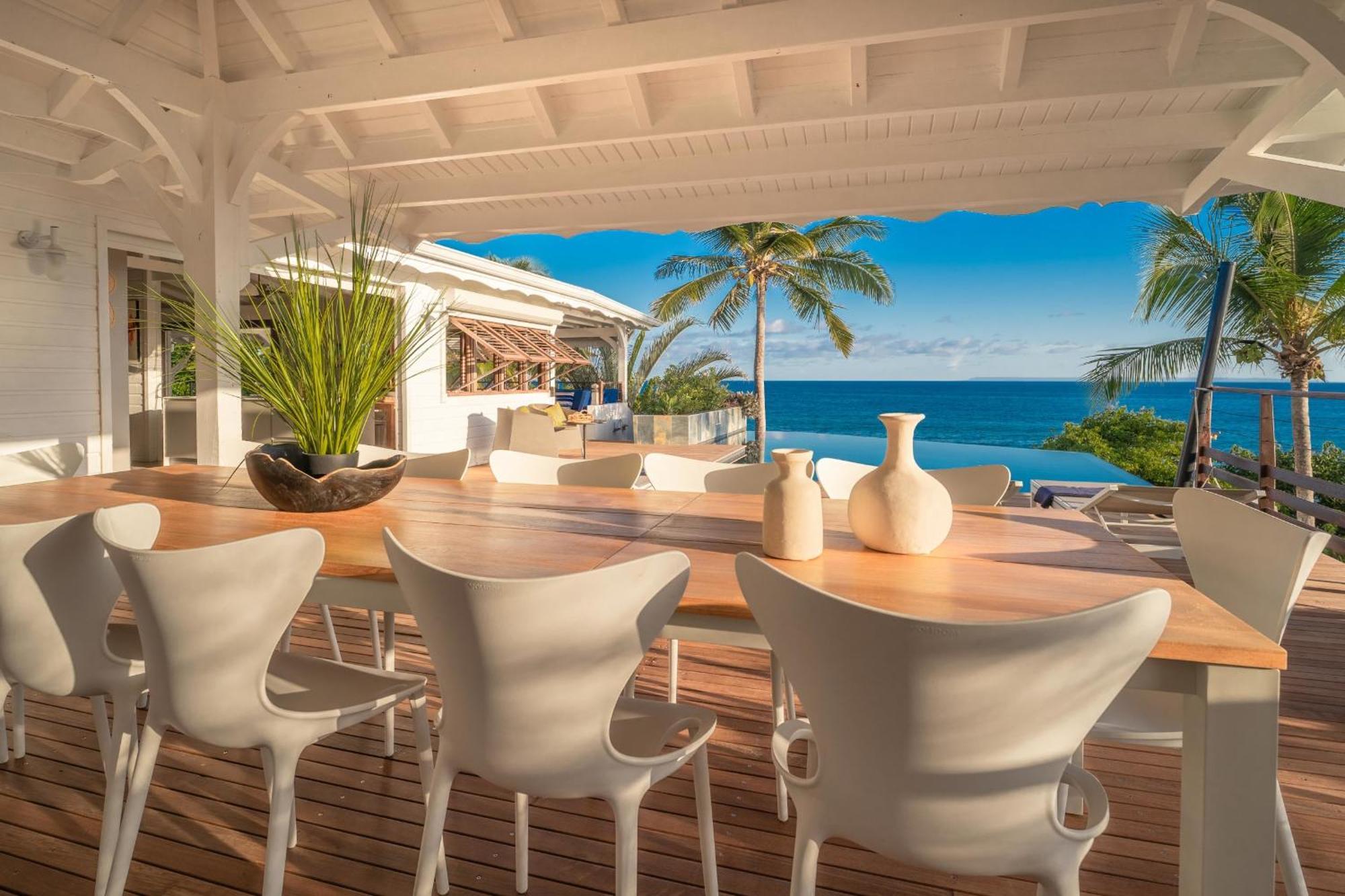 Villa Sea Front *